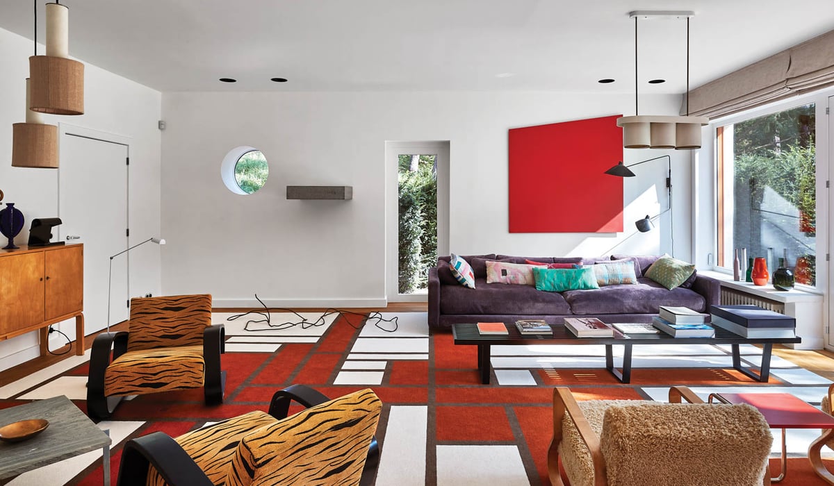 an eclectic living room