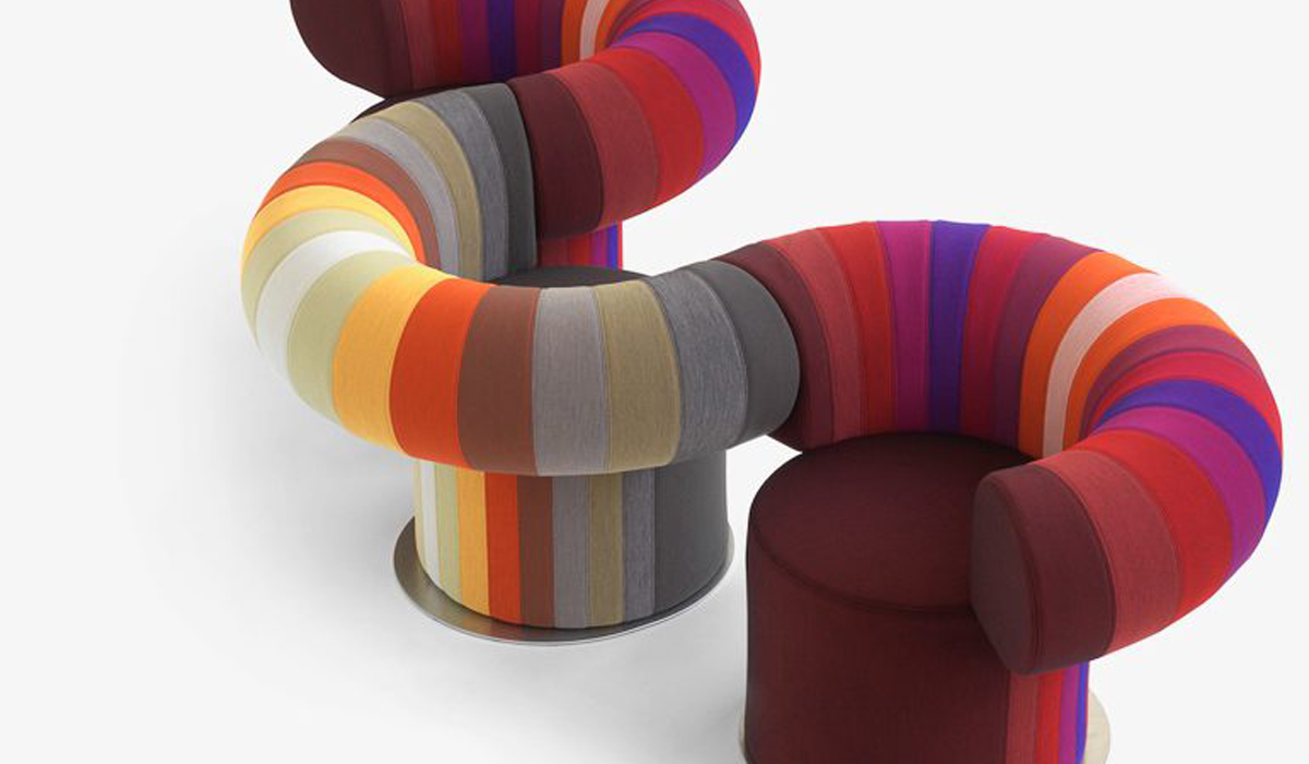 Big Talk, a sinuous bench in bold colors