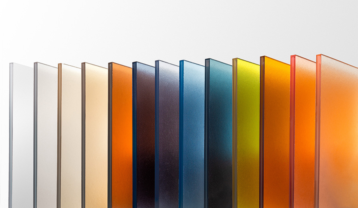 The collection comprises 13 new colors that can be used to complement the surrounding environment's architecture.