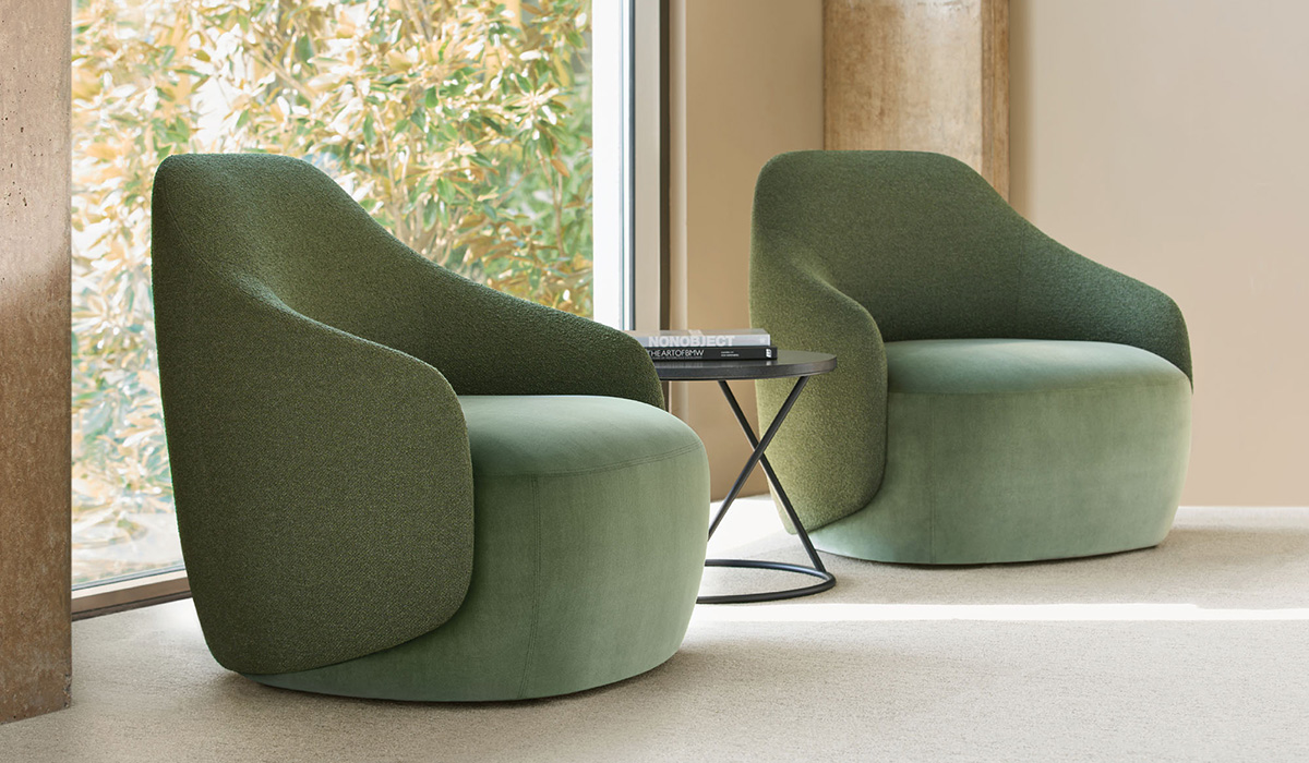 Prelude's organic lines and flowing contours provide an inviting shape that delivers style and exceptional comfort.